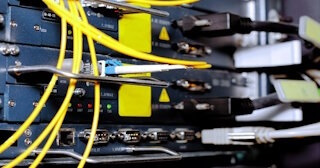 Заказать монтаж сетей в Новоалтайске. Обслуживание ПК, ремонт от 307 руб